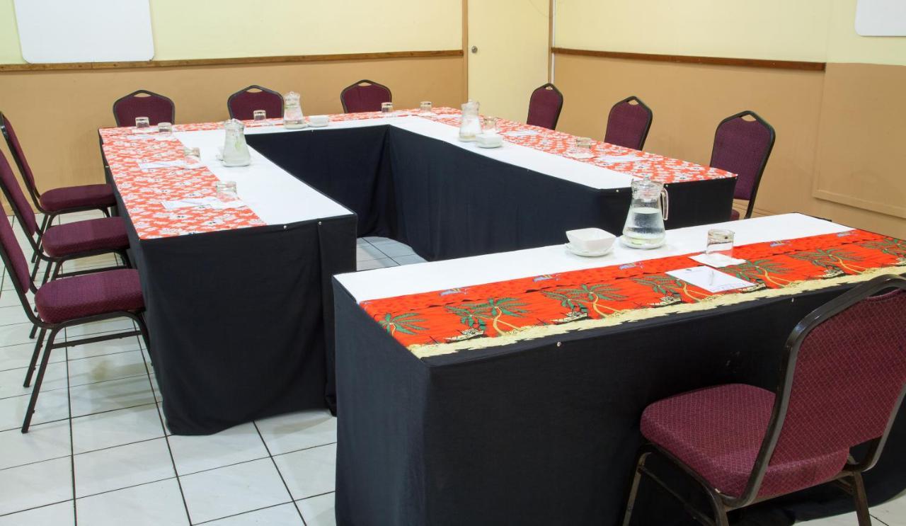 Huon Gulf Hotel Lae Exterior foto